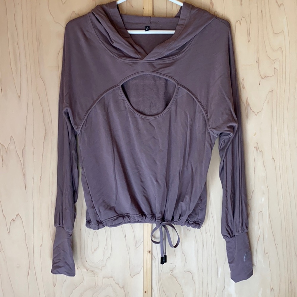 P’tula Active Cutout Hooded Pullover